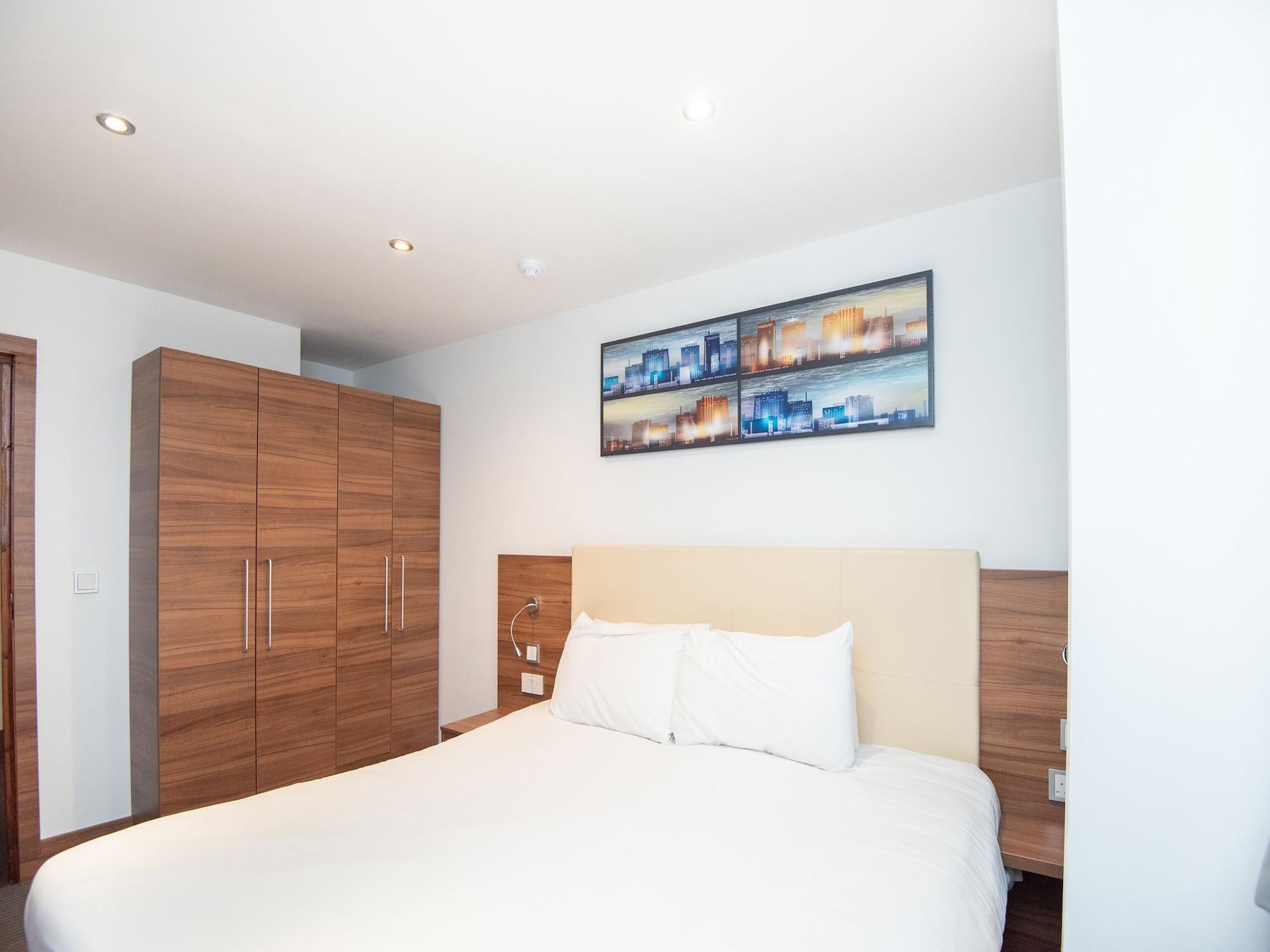 Livin' Serviced Apartments واتفورد المظهر الخارجي الصورة