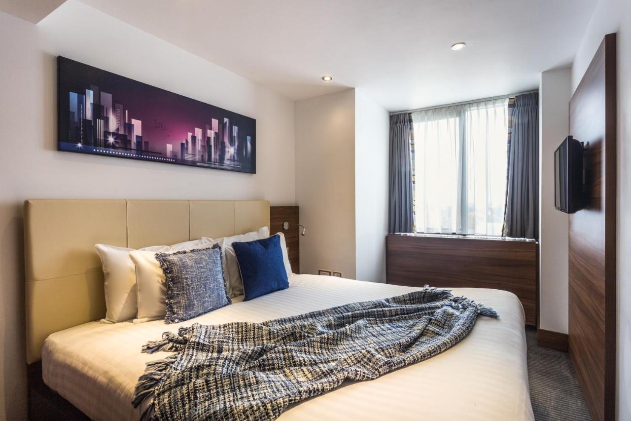Livin' Serviced Apartments واتفورد الغرفة الصورة